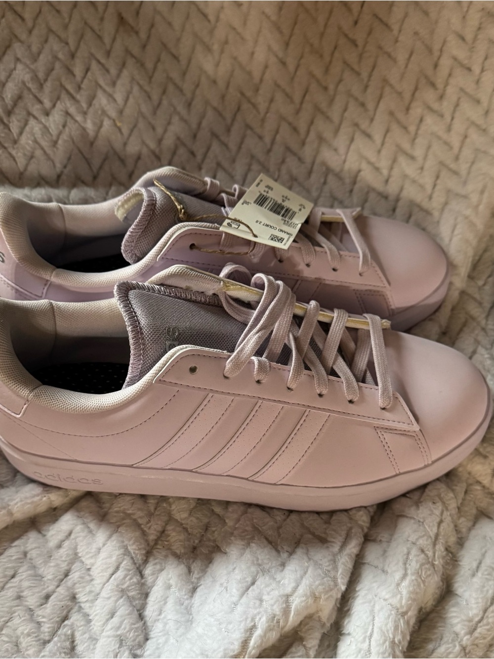 Women’s adidas Grand Court 2.0 sneakers